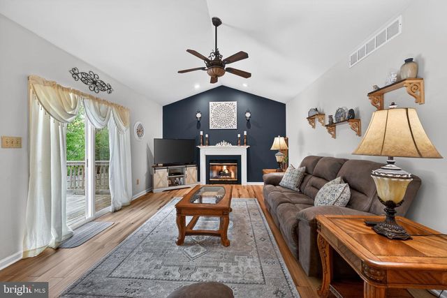 4 PATRIOT LANE, Blackwood, NJ 08012