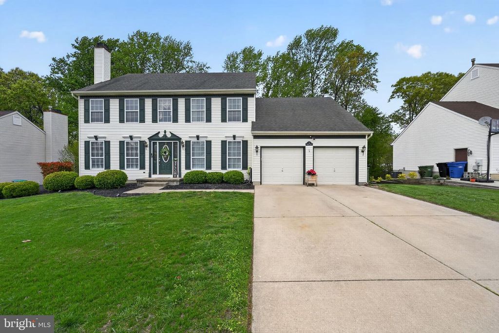 4 PATRIOT LANE, Blackwood, NJ 08012
