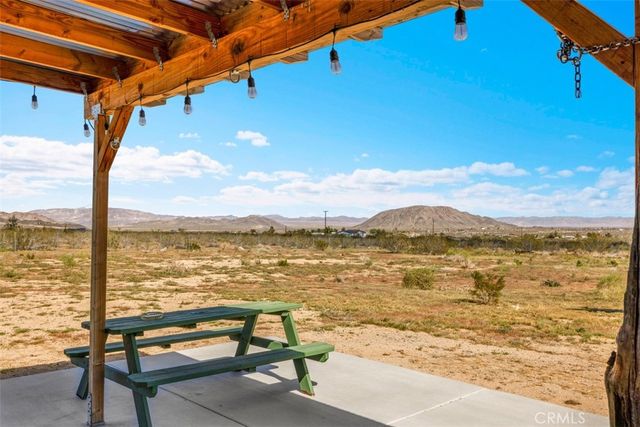1335 Fortuna Ave, Landers, CA 92285