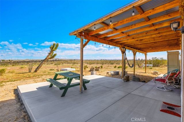 1335 Fortuna Ave, Landers, CA 92285