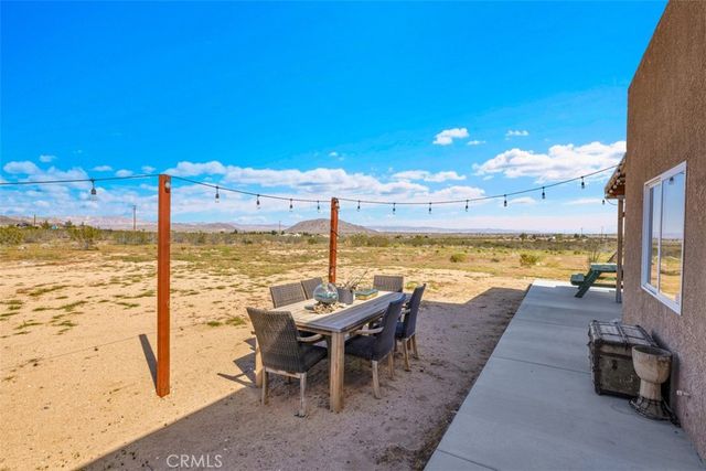 1335 Fortuna Ave, Landers, CA 92285