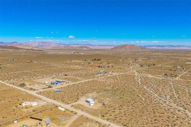 1335 Fortuna Ave, Landers, CA 92285
