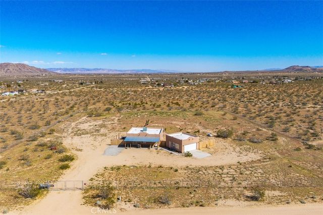 1335 Fortuna Ave, Landers, CA 92285