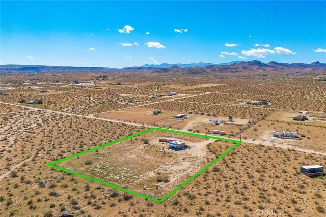 1335 Fortuna Ave, Landers, CA 92285