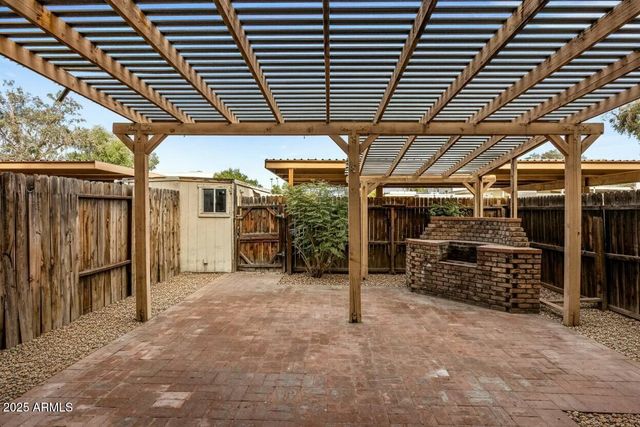 3107 W HARMONT Drive, Phoenix, AZ 85051