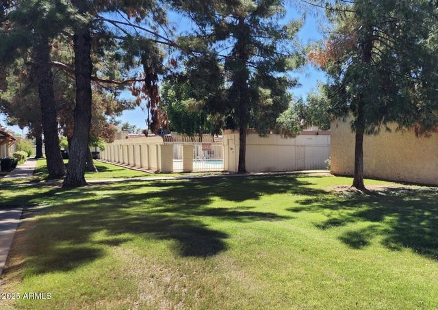 3107 W HARMONT Drive, Phoenix, AZ 85051