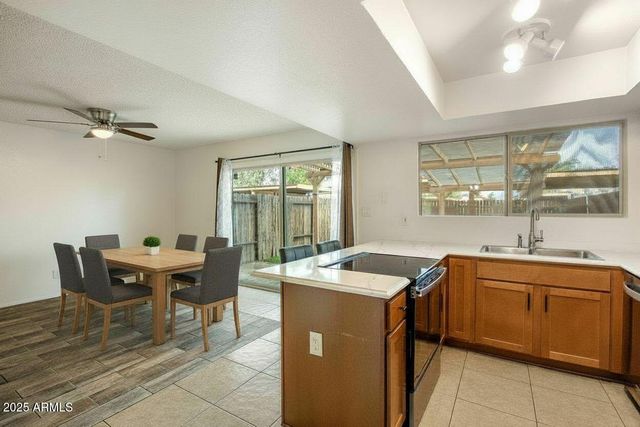 3107 W HARMONT Drive, Phoenix, AZ 85051