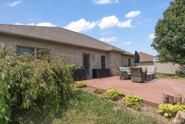 6041 Delk Drive, Evansville, IN 47711