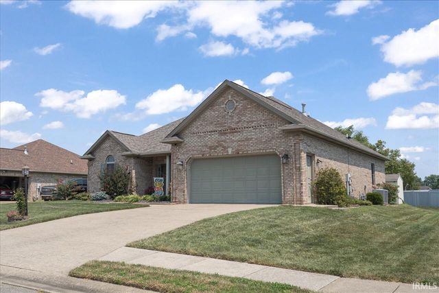 6041 Delk Drive, Evansville, IN 47711