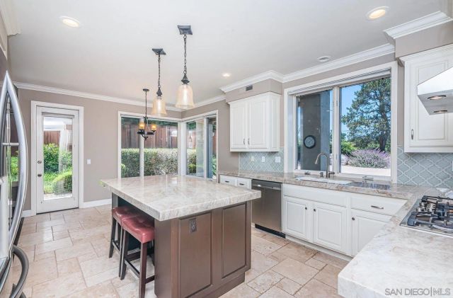 16527 N Woodson Drive, Ramona, CA 92065