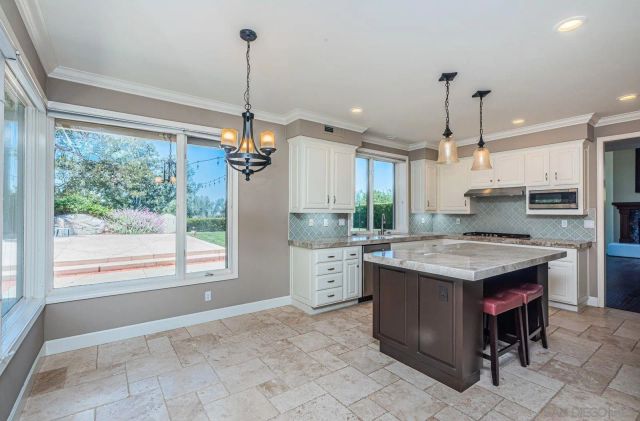16527 N Woodson Drive, Ramona, CA 92065