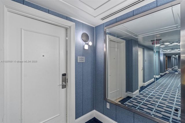 4401 COLLINS AV 1214, Miami Beach, FL 33140