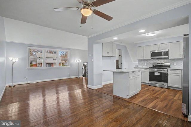 2209 RIVIERA LN, Wilmington, DE 19810