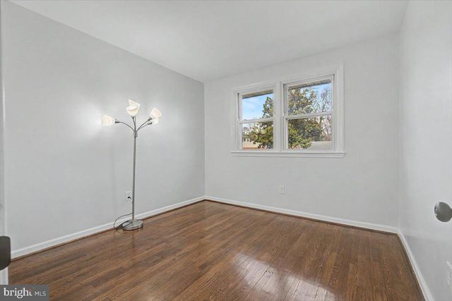 2209 RIVIERA LN, Wilmington, DE 19810