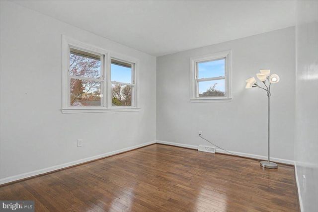 2209 RIVIERA LN, Wilmington, DE 19810