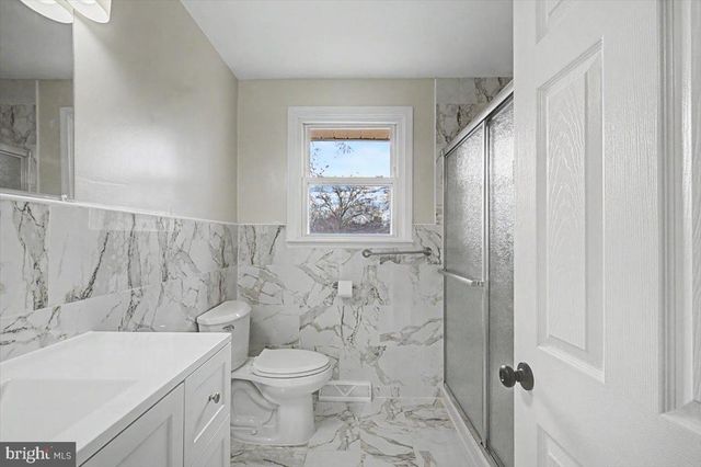 2209 RIVIERA LN, Wilmington, DE 19810