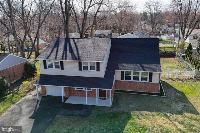 2209 RIVIERA LN, Wilmington, DE 19810