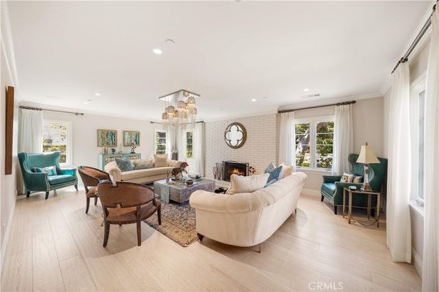 1486 Wembley Rd, San Marino, CA 91108
