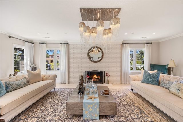 1486 Wembley Rd, San Marino, CA 91108