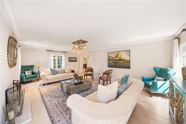 1486 Wembley Rd, San Marino, CA 91108