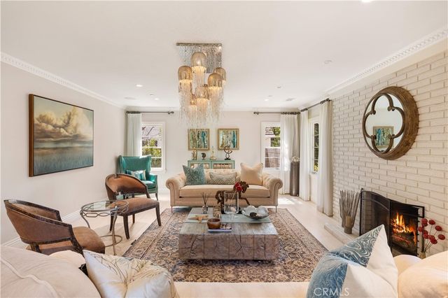 1486 Wembley Rd, San Marino, CA 91108
