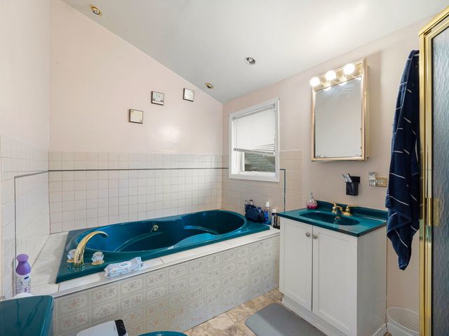 16W583 2ND Court, Bensenville, IL 60106