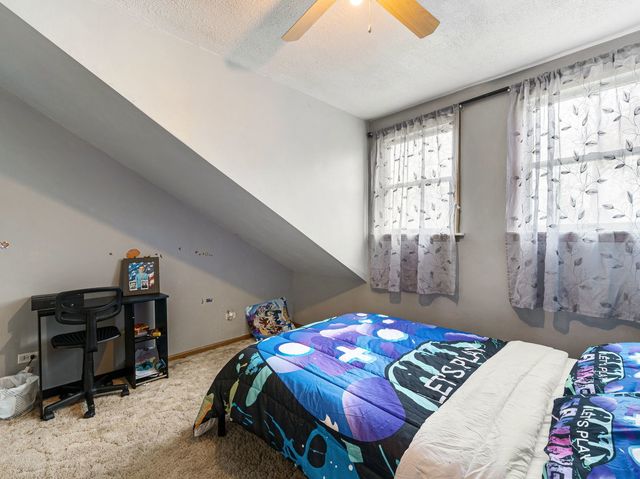 16W583 2ND Court, Bensenville, IL 60106