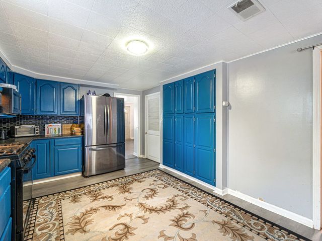 16W583 2ND Court, Bensenville, IL 60106
