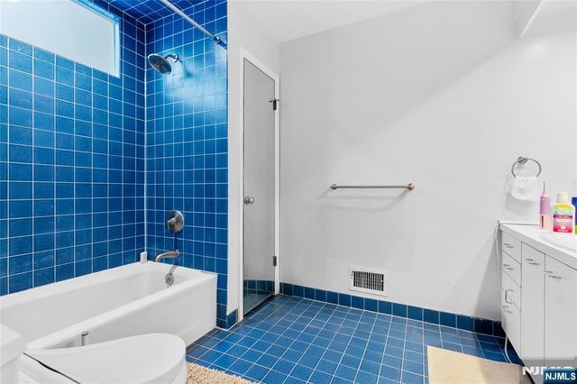 55 Hidden Ledge Road, Englewood, NJ 07631