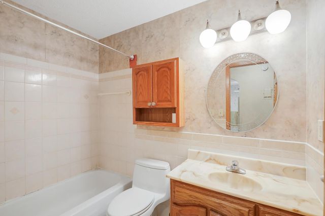 7340 York Avenue S 205, Edina, MN 55435
