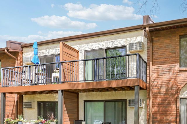 7340 York Avenue S 205, Edina, MN 55435