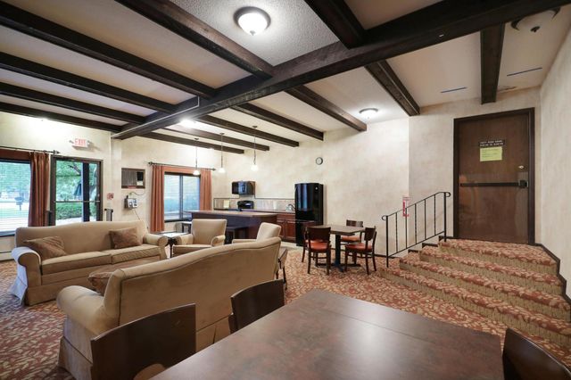 7340 York Avenue S 205, Edina, MN 55435
