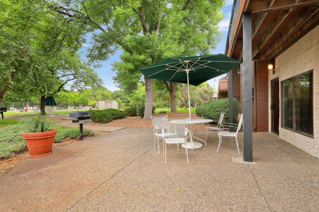 7340 York Avenue S 205, Edina, MN 55435