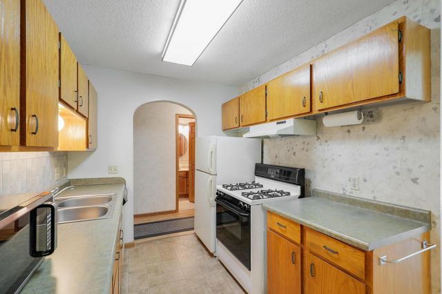 7340 York Avenue S 205, Edina, MN 55435
