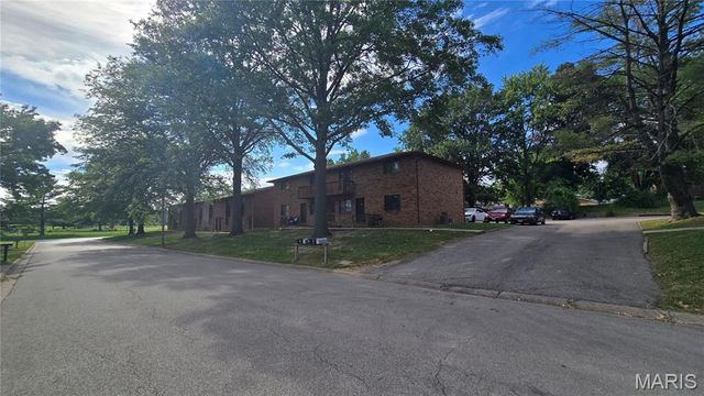 5 Yorkshire Lane 4, Shiloh, IL 62221