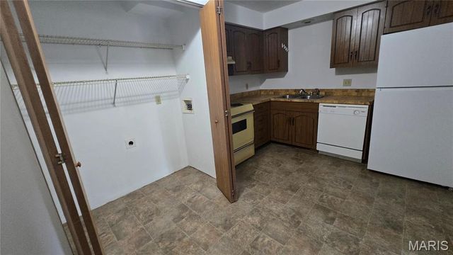 5 Yorkshire Lane 4, Shiloh, IL 62221