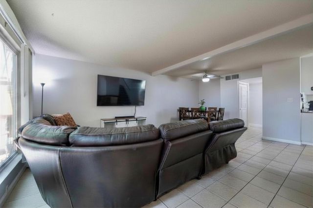 6606 N 3rd Street, Fresno, CA 93710