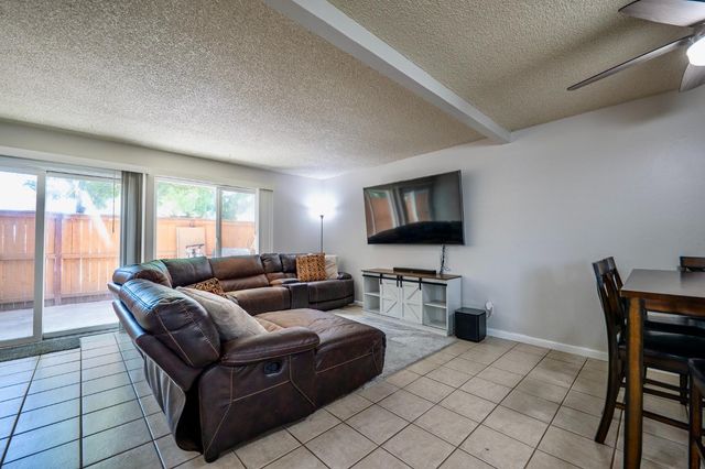 6606 N 3rd Street, Fresno, CA 93710