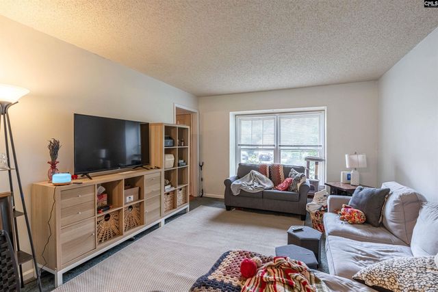 2 MAID LYNN Court, Irmo, SC 29063