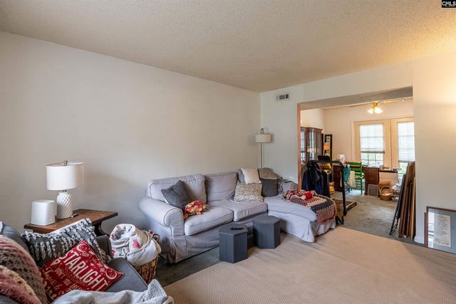 2 MAID LYNN Court, Irmo, SC 29063