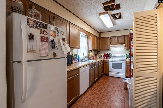 2 MAID LYNN Court, Irmo, SC 29063