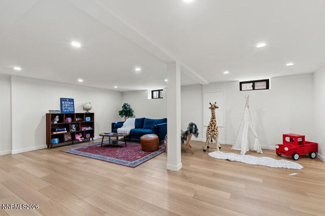 1295 Mark Twain Avenue, Reno, NV 89509