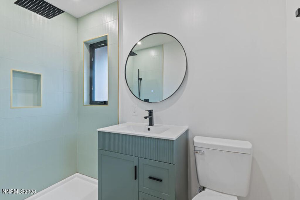 Image 21 of property listing at 1295 Mark Twain Avenue, Reno, NV 89509