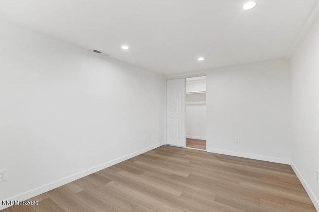 Image 24 of property listing at 1295 Mark Twain Avenue, Reno, NV 89509