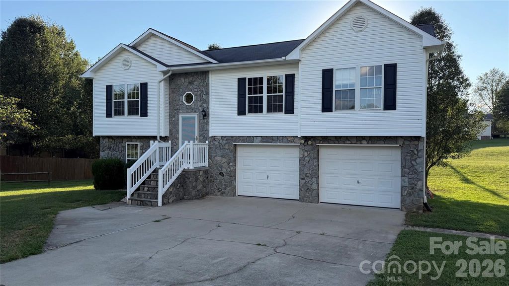 3358 Lilac Lane, Hudson, NC 28638