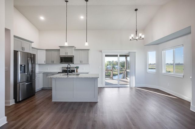 145 E Poplar Cir, Goddard, KS 67052