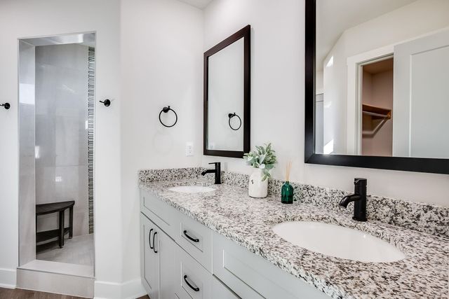 145 E Poplar Cir, Goddard, KS 67052