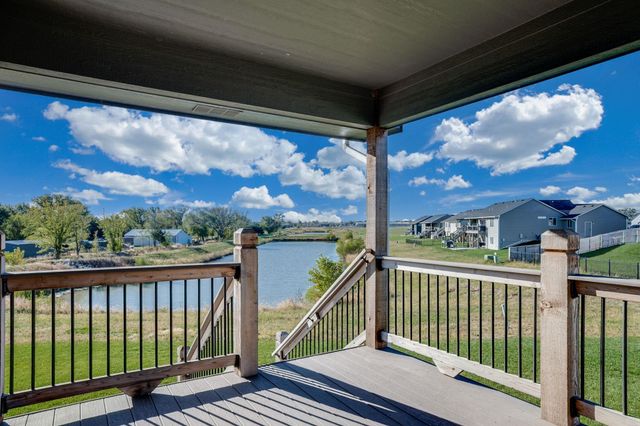 145 E Poplar Cir, Goddard, KS 67052