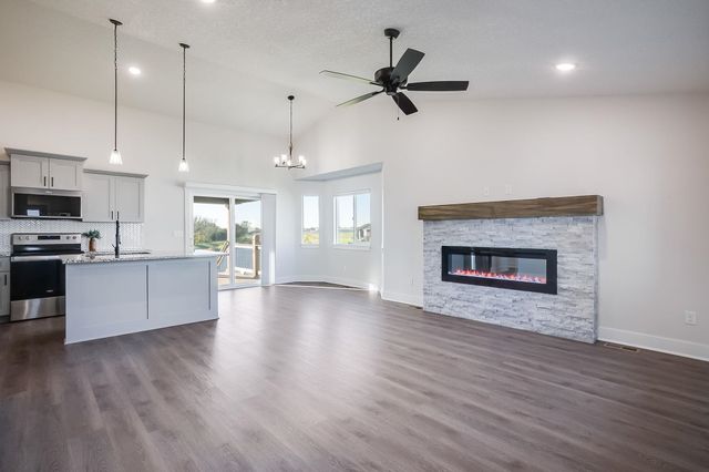 145 E Poplar Cir, Goddard, KS 67052