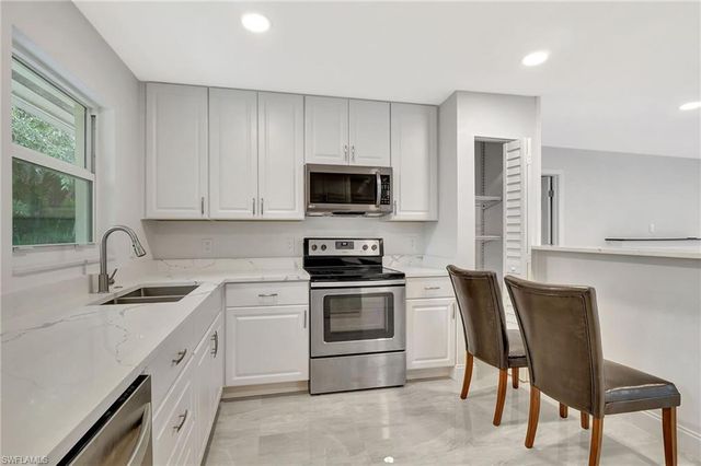 11 Rivard RD # 19, Naples, FL 34112